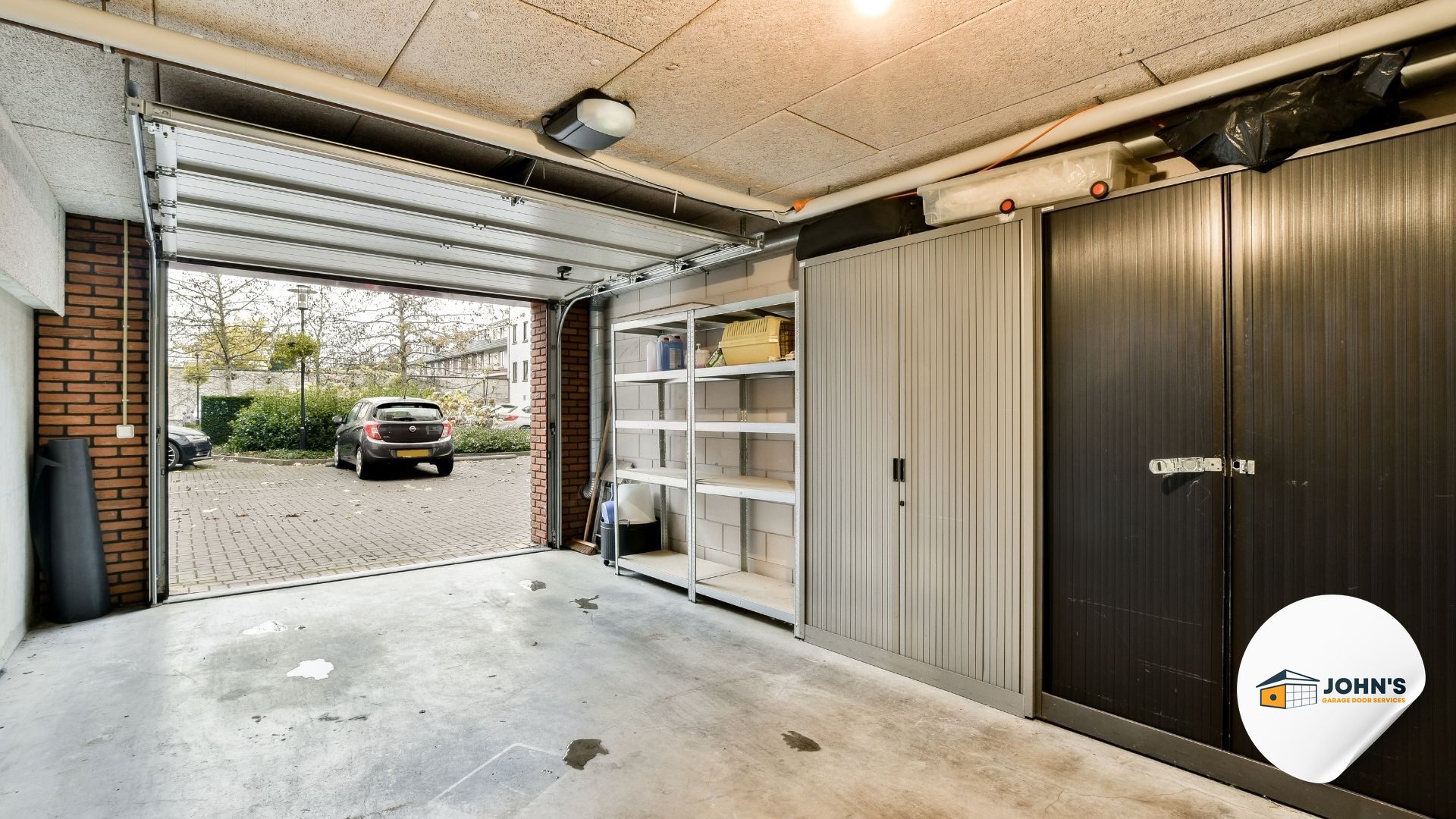 How to Choose the Right Service Provider - Who Does Garage Door Repair Near Clairemont Drive? — Garage Door Repair Near Clairemont