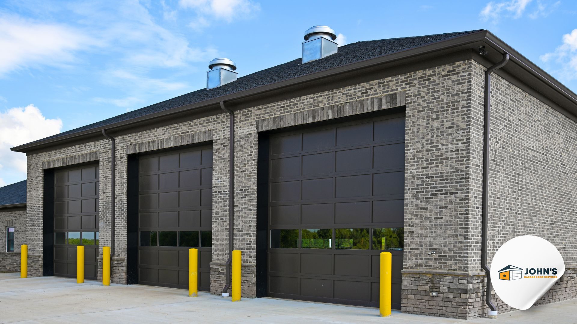 Why Does Salt Air Damage Garage Doors Faster in Encinitas? - Encinitas Garage Door Repair: Coastal Considerations for 92024 — Encinitas Coastal Garage Door